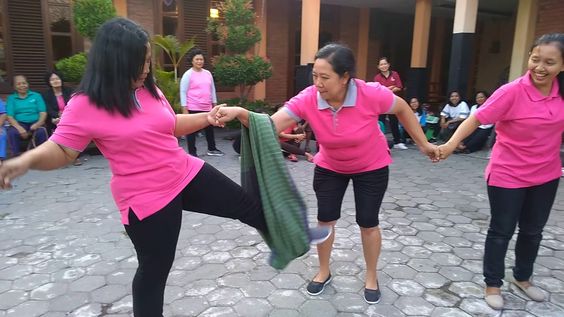 10+ Ide Lomba 17 Agustus untuk Ibu-ibu, Dijamin Seru!