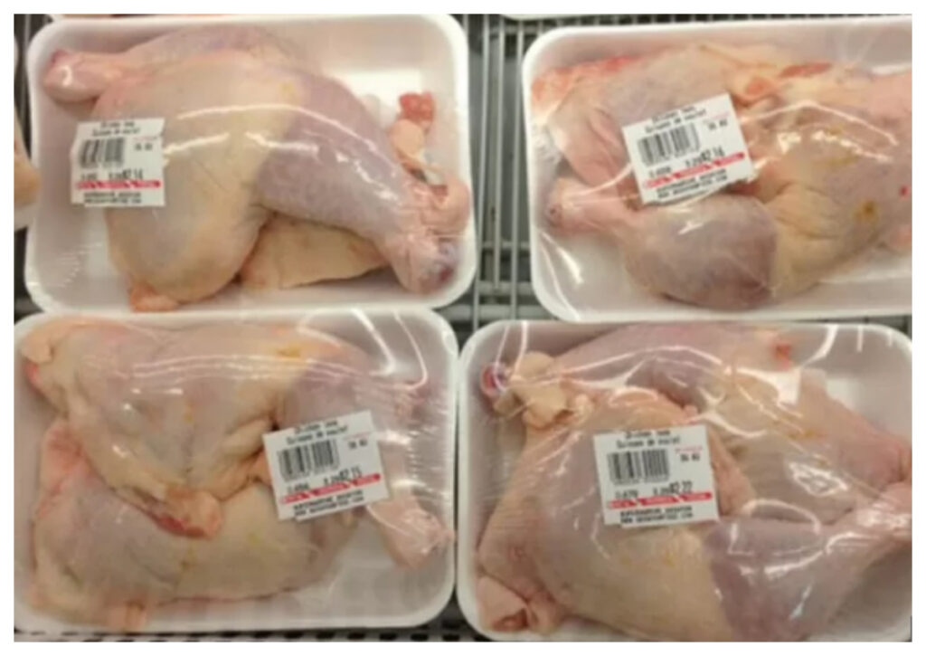 Tips Aman dan Sehat Mencairkan Daging Ayam Beku