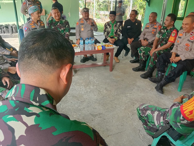 Personel Polri/TNI saling bersinergi di Serang