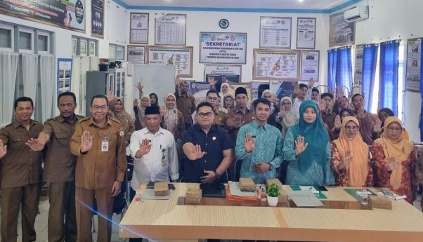 Dinas Pengendalian Penduduk Keluarga Berencana Pemberdayaan Perempuan dan Perlindungan Anak (DPPKBP3A) Barito Kuala gelar pelatihan pelaporan kasus kekerasan terhadap perempuan, anak dan Tindak Pidana Perdagangan Orang. (Anang)