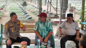 Jabat Kapolsek Cipayung, Kompol Dwi Susanto Kunjungi Tokoh Agama dan Masyarakat
