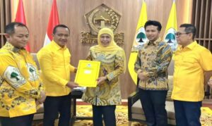Khofifah-Emil Resmi Dapat Rekom Golkar Disampaikan Ketum Bahlil