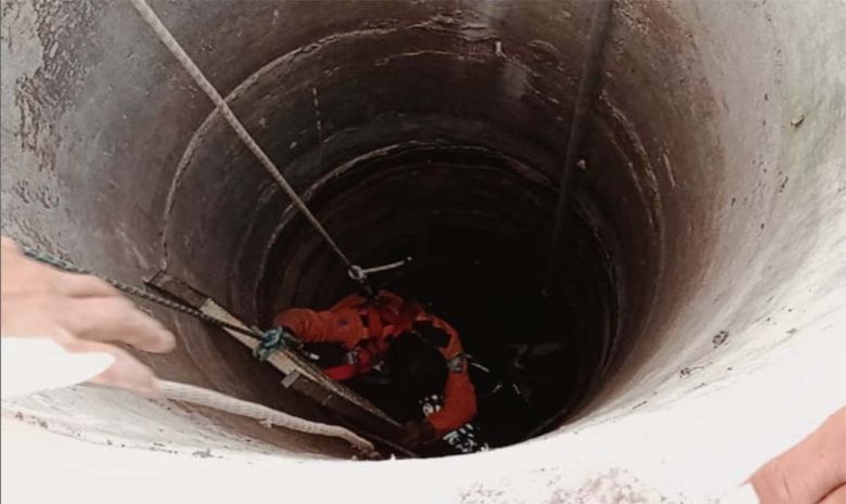 terjebak dalam sumur