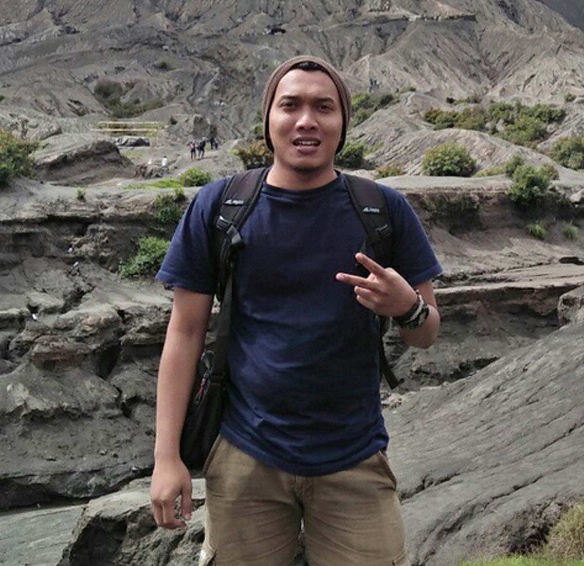 Pakar Politik UPN Veteran Jatim Singgih Manggalou