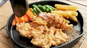 Nikmatnya Bistik Ayam Krispi, Cocok Untuk Menu Makan Siang, Ini Resep dan Cara Masaknya