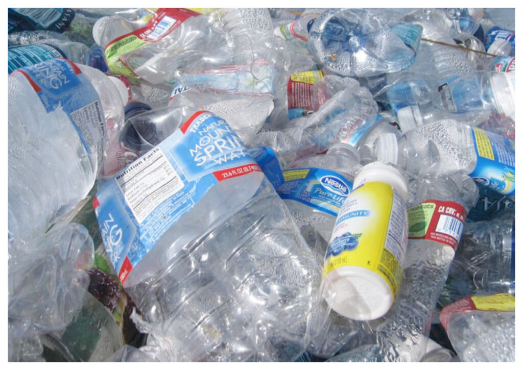 Sampah Plastik: Dampak Lingkungan dan Risiko Kesehatan
