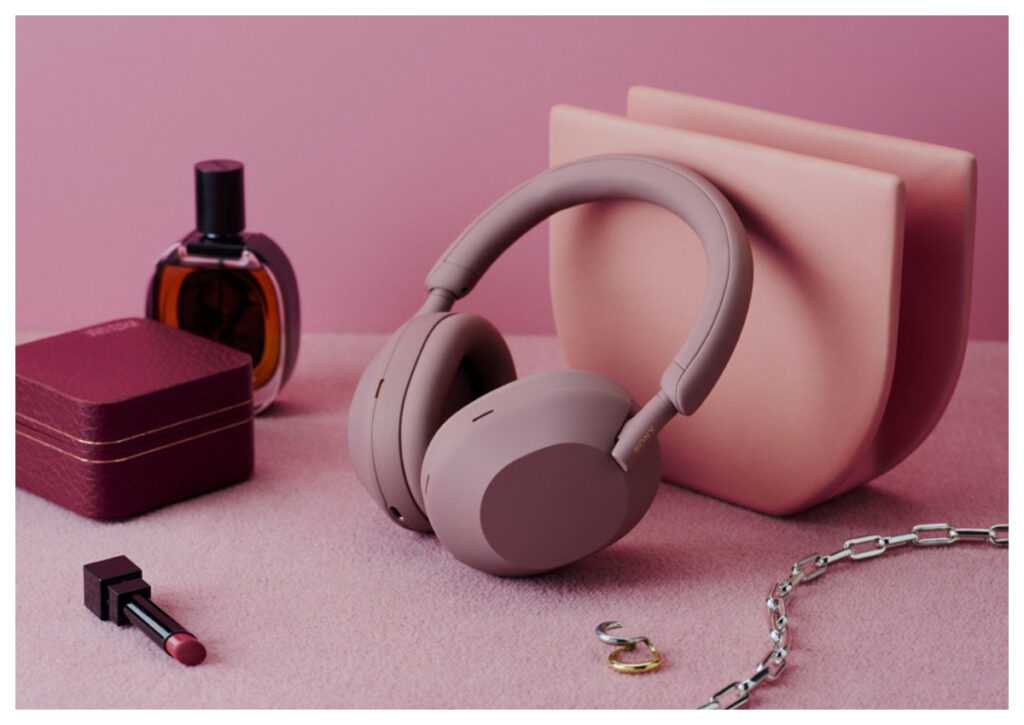 Sony Rilis Headphone 1000XM5 dengan Warna Smoky Pink