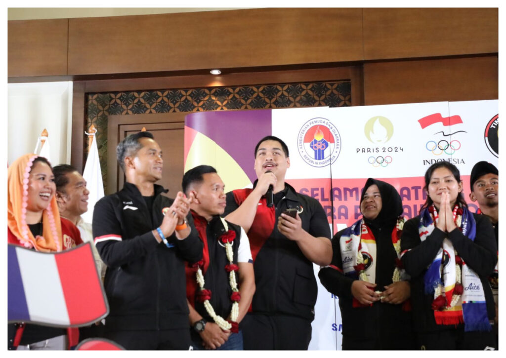 Bawa 14 Medali, Dito Ariotedjo Sambut Kepulangan Kontingen Paralimpiade