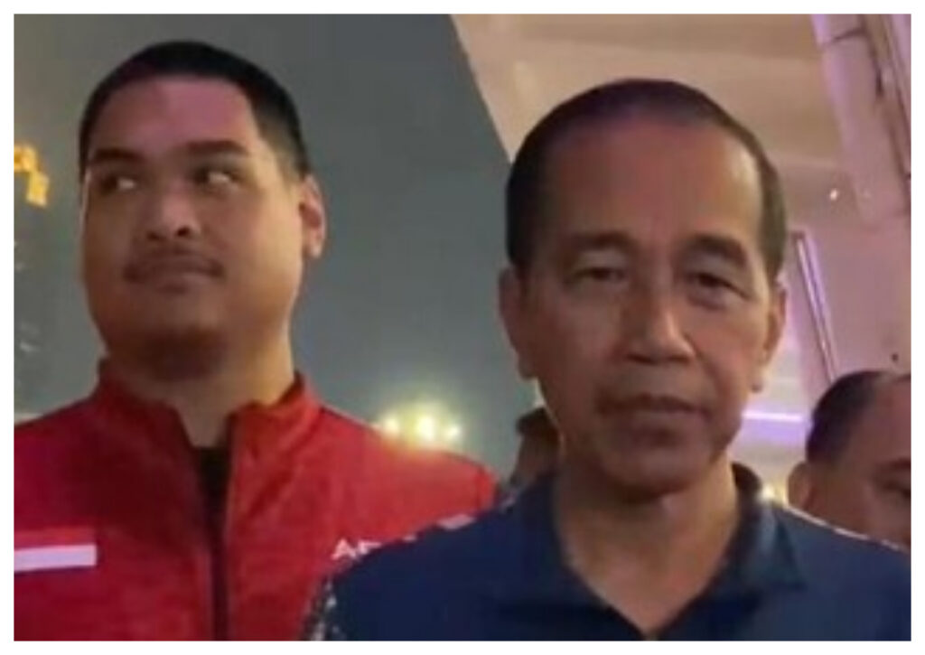 Presiden Jokowi Apresiasi Hasil Imbang, Kiper Maarten Paes Dapat Pujian