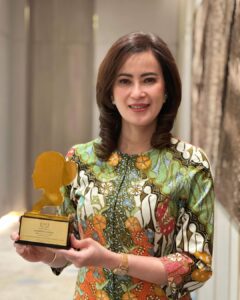 Mengenal Sosok Wakil Direktur Bank Mandiri Alexandra Askandar