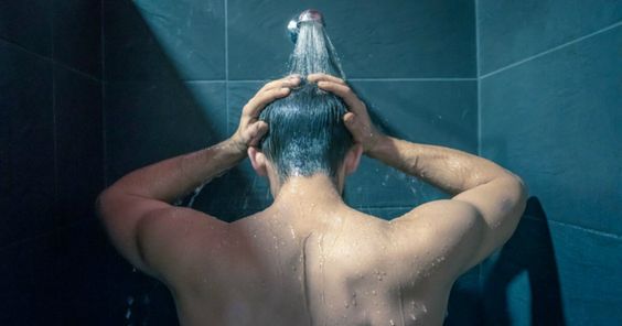 Apakah Boleh Mandi Wajib Jam 5 Sore