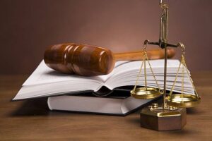Pekerjaan Apa Saja yang Bisa Diperoleh Lulusan Jurusan Hukum?