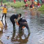 bersih-bersih sungai