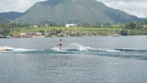 Atlet Termuda Waterski Trick Nisrina Bertekad Raih Emas