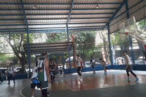 PWI Kota Bogor Tanding Seru di Turnamen Basket Hari Perhubungan 2024