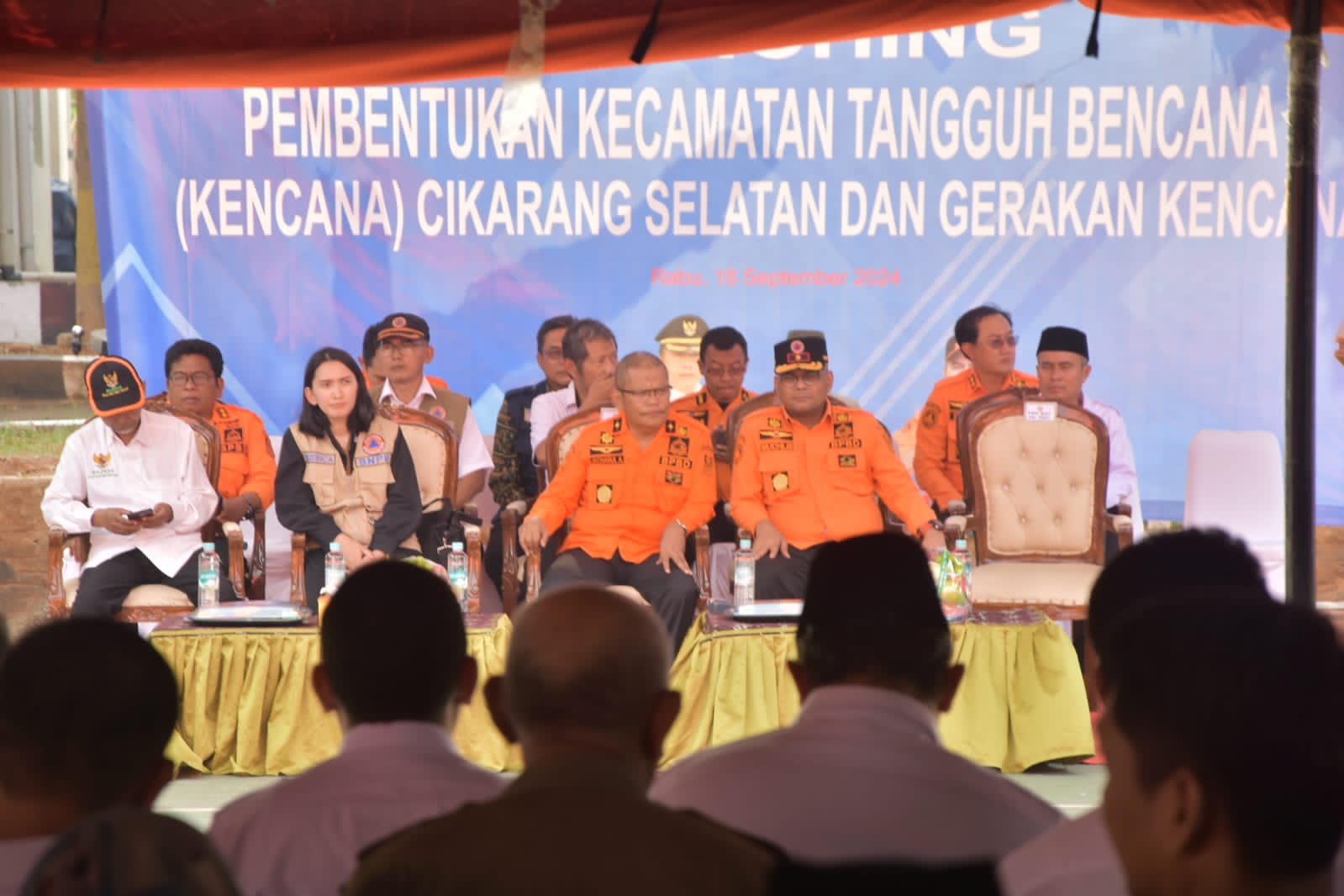 Analis Kelembagaan Masyarakat BNPB Yessica saat menghadiri acara pembentukan Kecamatan Tangguh Bencana (Kencana) di Cikarang Selatan, (Eka)