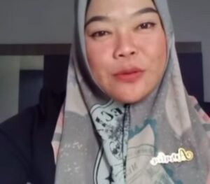 Viral! Guru Honorer Diusir Usai Tegur Kadisdik Merokok di Ruangan Ber-AC, Publik Beri Dukungan