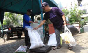 Prestasi Bank Sampah Kampung Darling Tangerang Membanggakan