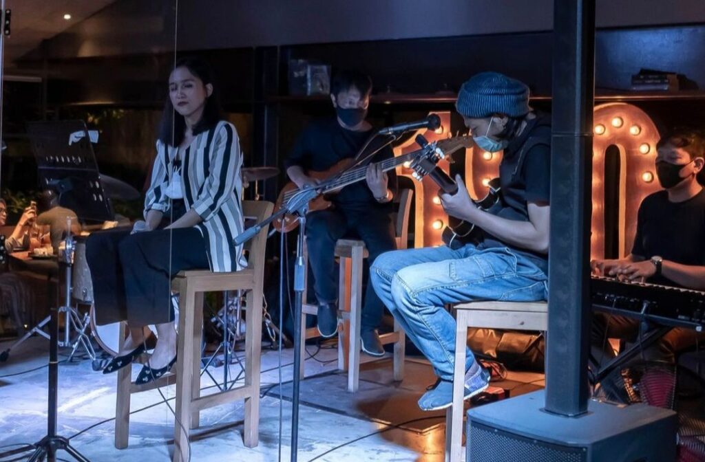 Catat, Inilah Tempat Nongkrong di Kota Bandung dengan Live Music