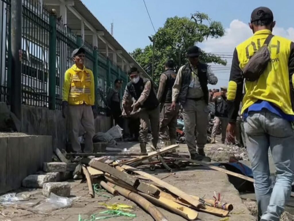 Ditertibkan, PKL Jalan Mayor Oking Kota Bogor Main Kucing-Kucingan dengan Satpol PP