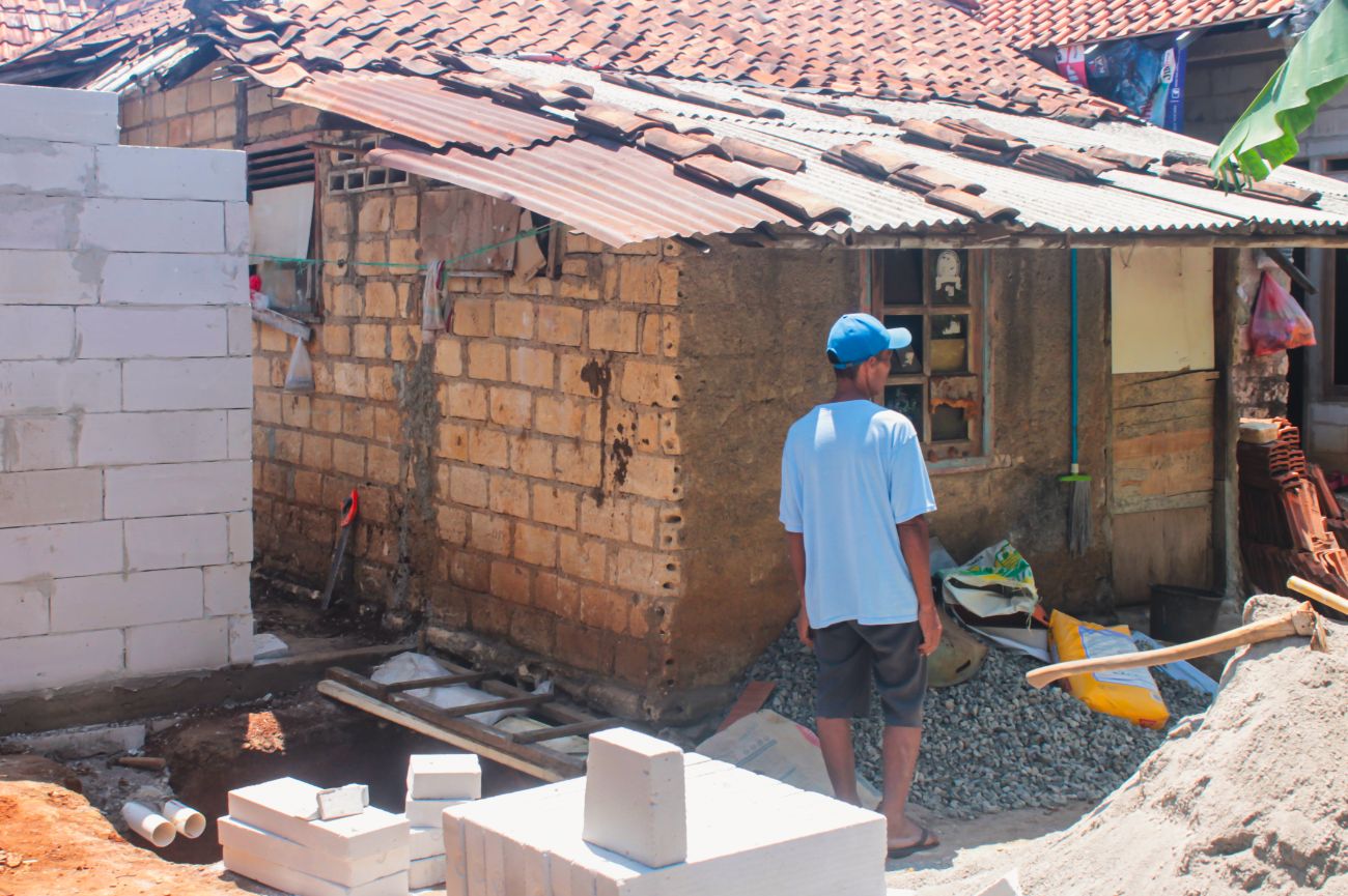 rumah tak layak huni