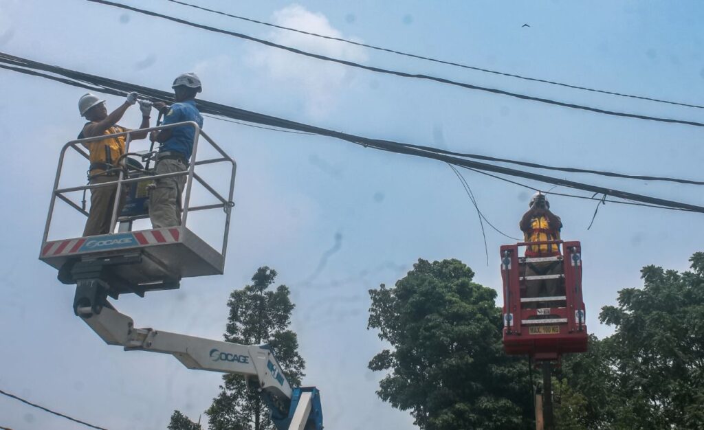 Pemkot dan DPRD Kota Bogor Tertibkan Kabel Udara Semrawut