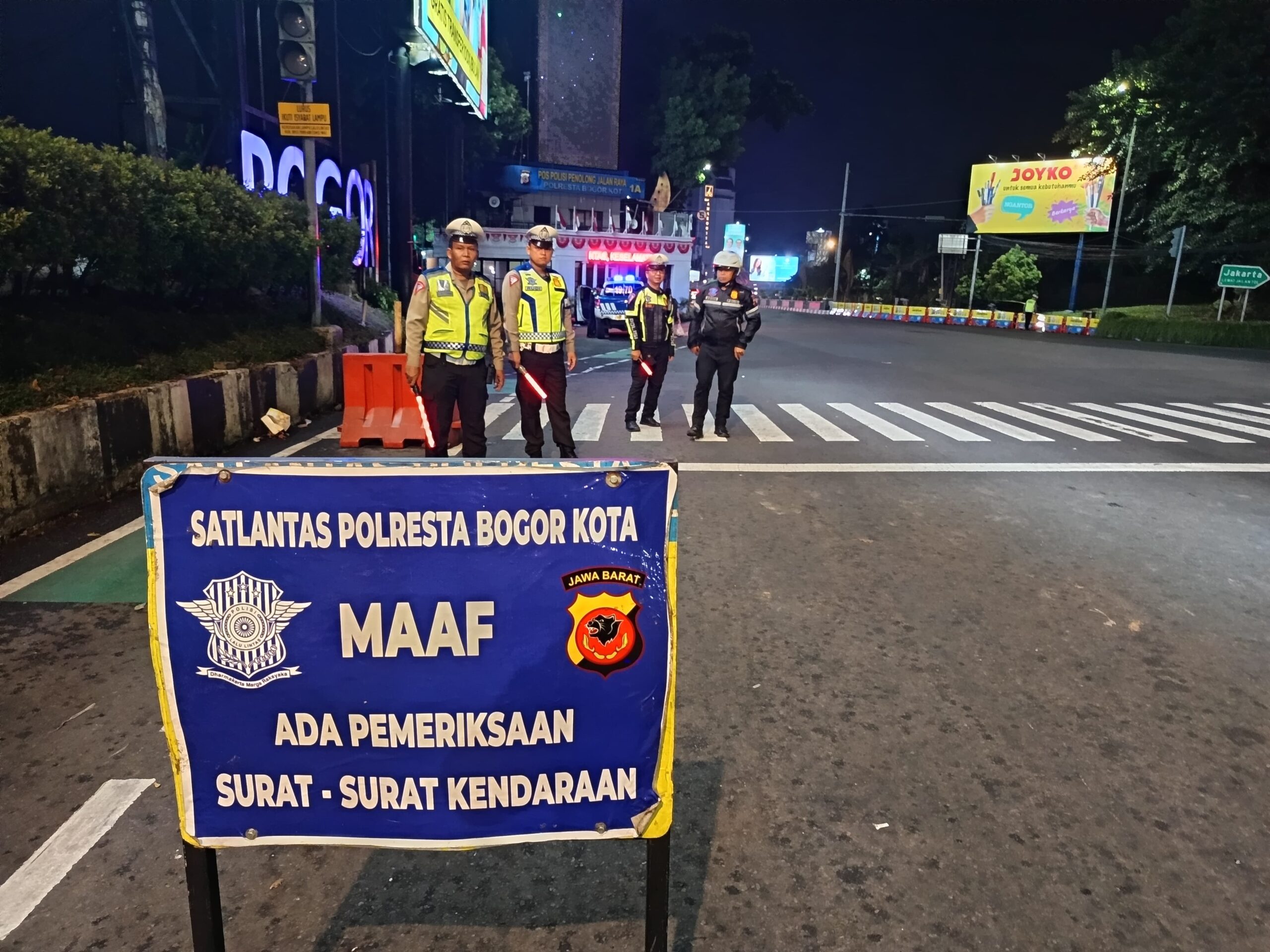 Polresta Bogor Kota melaksanakan Program Blue Light Patrol di berbagai titik di Kota Bogor. (Nicho)