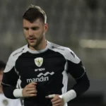 Kiper utama Timnas Indonesia Maarten Paes dipastikan akan bermain saat tim Garuda melawan Bahrain.