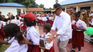 Menko PMK Sebut Sumber Daya Air Harus Dikelola dengan Bijak