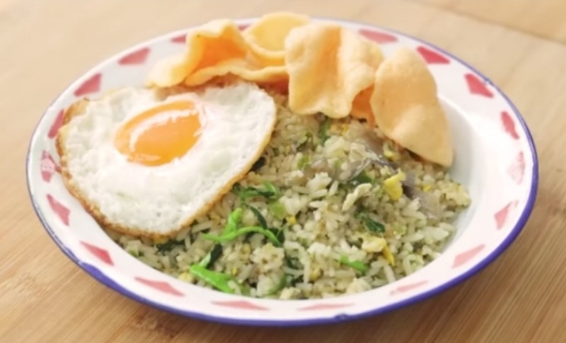 Nasi Goreng Kampung Jadul, ini resep dan praktis masaknya.