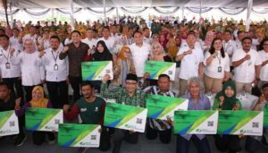 Walikota Surabaya Asuransikan Ribuan Pelayan Masyarakat