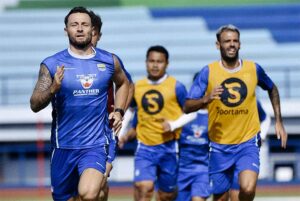 Kehilangan Silva, Persib Cari Cara Mengalahkan PSM Makassar