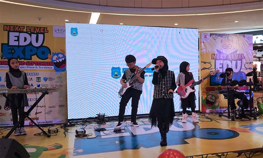 D’Fasco SD Muhammadiyah 4 Pucang Memukau di Next Level Edu Expo