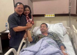 Dr Terawan Terapi Raffli Ahmad dengan Immunoterapy
