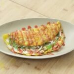 resep Telur Dadar Krispi atau Cripsy Omelette yang praktis mengolahnya.