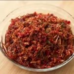 info resep dan cara masak Sambal Teri Kecombrang yang pas disajikan untuk menu makan siang.