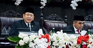 MPR Usulkan Soeharto dan Gus Dur Pahlawan Nasional