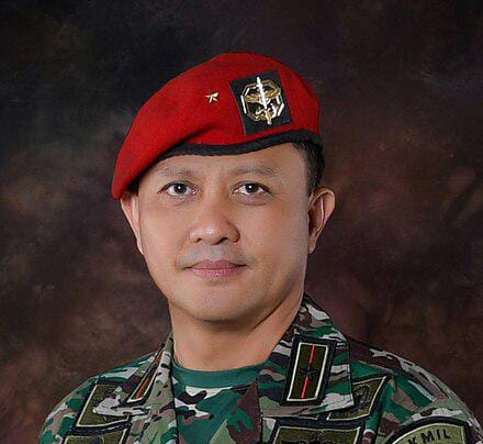 Berikut ini profil Mayjen TNI Djon Afriandi, yang menjadi Komandan Upacara dalam peringatan Hari Ulang Tahun (HUT) ke-79 Tentara Nasional Indonesia (TNI)