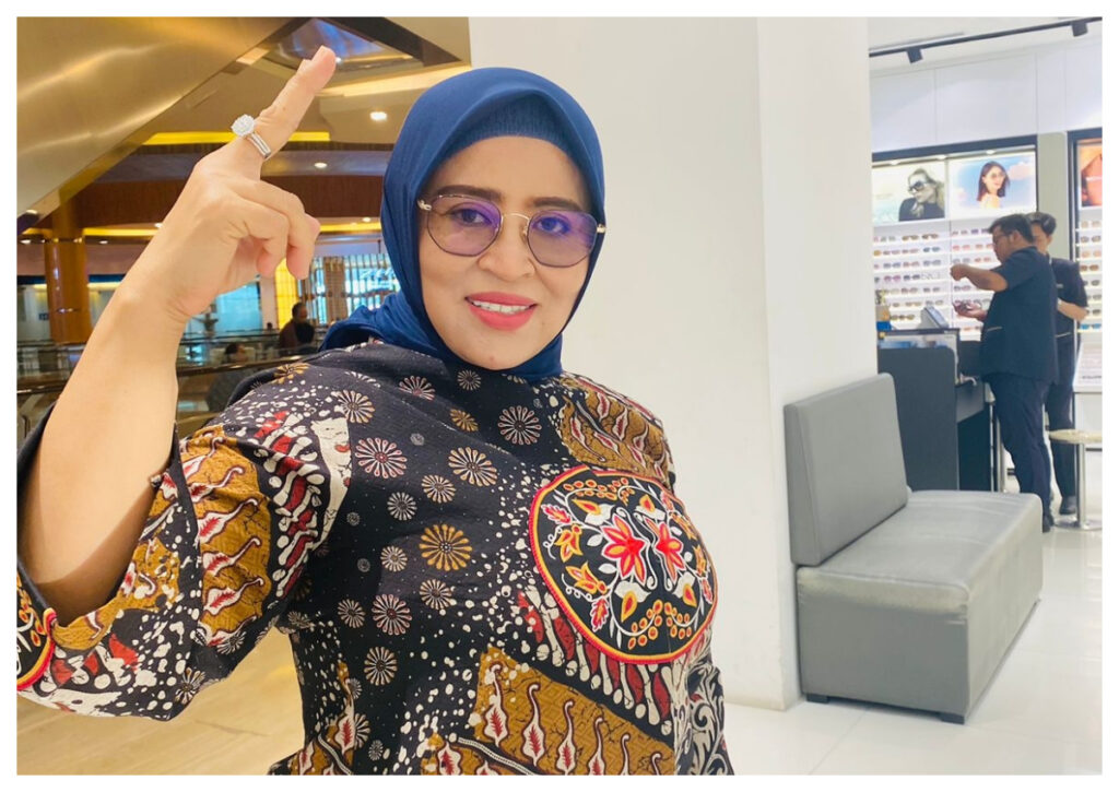 Siti Qomariyah Emak-Emak Bekasi yang Konsisten Serap Aspirasi Masyarakat