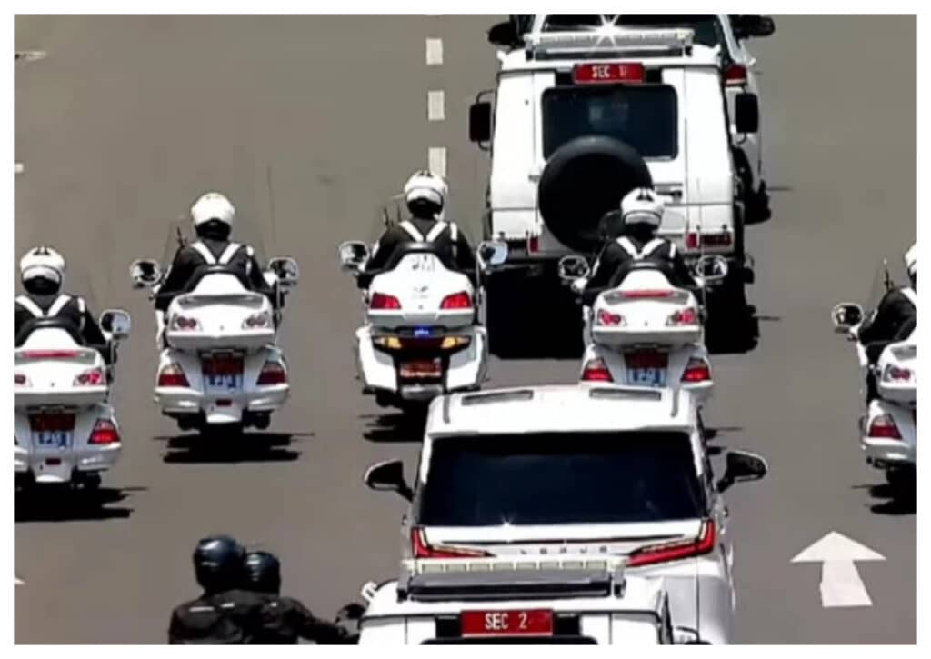 Mobil Kepresidenan di Dunia Berwarna Hitam, Kecuali Prabowo!