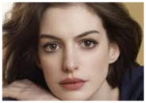 Anne Hathaway dan Julie Andrews Siap Kembali di Princess Diaries 3