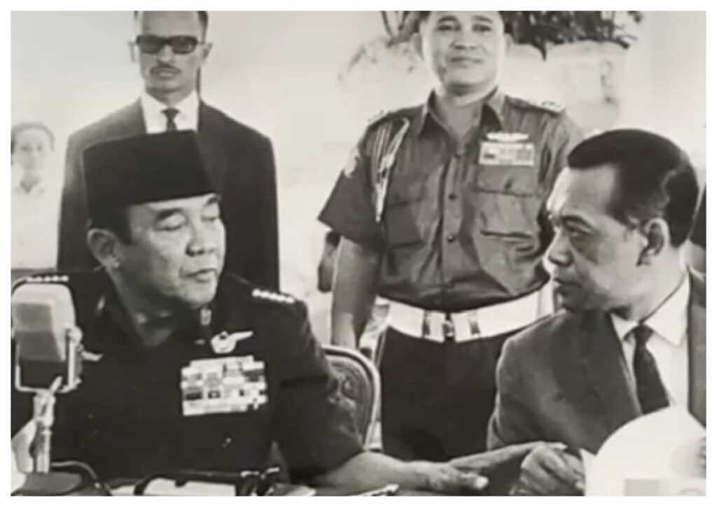 Kisah Derma Raja Terkaya Indonesia, Sawer Uang Lima Juta Gulden untuk Rakyat