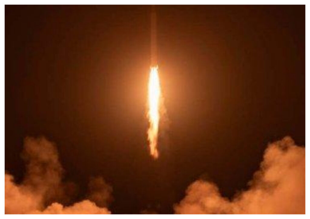 Timur Tengah Memanas: Rudal Iran Hantam Dimona Israel, Puluhan Warga Terluka