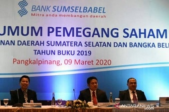 Deputy K MAKI Feri Kurniawan memberi keterangan pers terkait RUPS LB Bank Sumsel. (Ist)