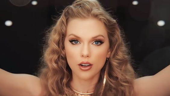 Makna Lagu Dress Taylor Swift