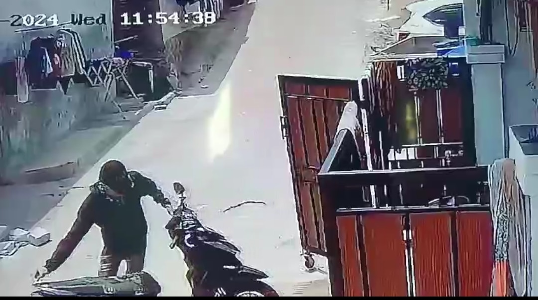 pencurian sepeda motor