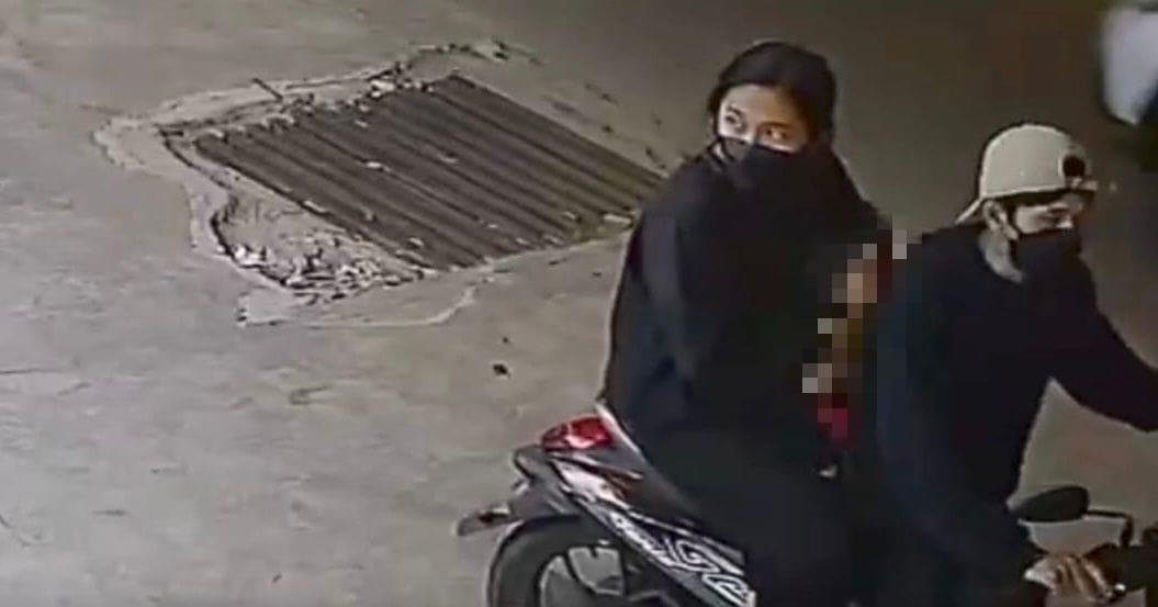 Pasutri terekam CCTV curi motor di Pondok Aren, Tangerang Selatan. (Ist)