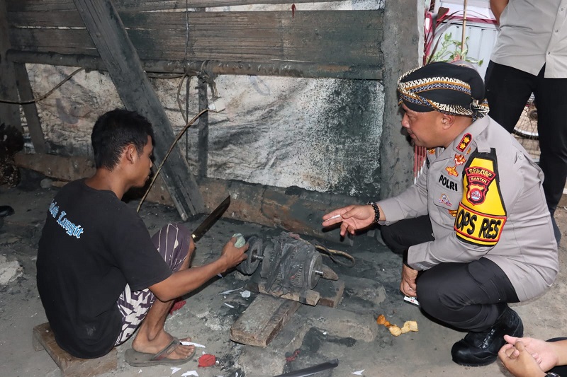Kapolres Serang: Kerajinan Golok  Dapat Tingkatkan Ikon Kabupaten Serang