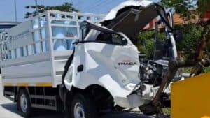 Tragedi Maut di Jatinegara, Pikap Suzuki Carry Tabrak Dua Perempuan, Satu Tewas di TKP