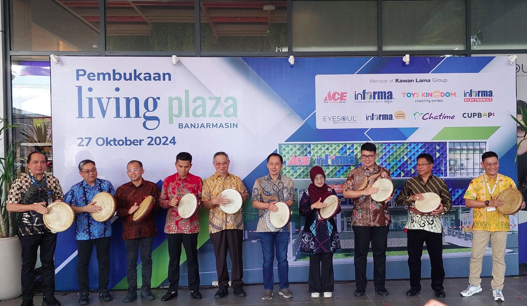 Living Plaza, resmi dibuka di Kalimantan Selatan pada hari Minggu, 27 Oktober 2024. Lokasinya berada di Jl. A. Yani Km 9.3, Kertak Hanyar, Kabupaten Banjar. (ist)